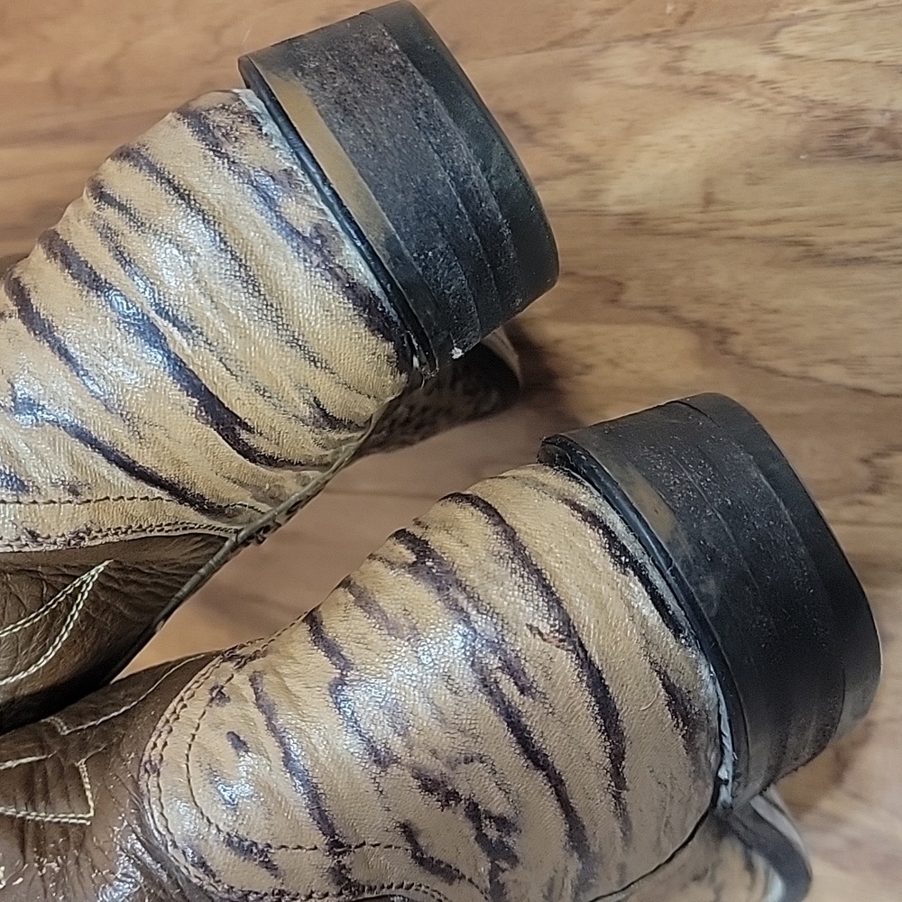 Vintage Tony Lama Wildebeast & Cape Buffalo Leather Cowgirl Boots 6 - Picture 7 of 16